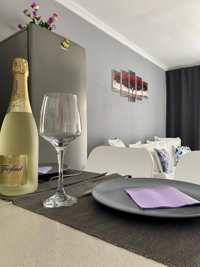 Lovely Apartment Seaview In Puerto Rico With Heated Swimming Pool, Free Wi-Fi And Free Private Parking Exteriör bild